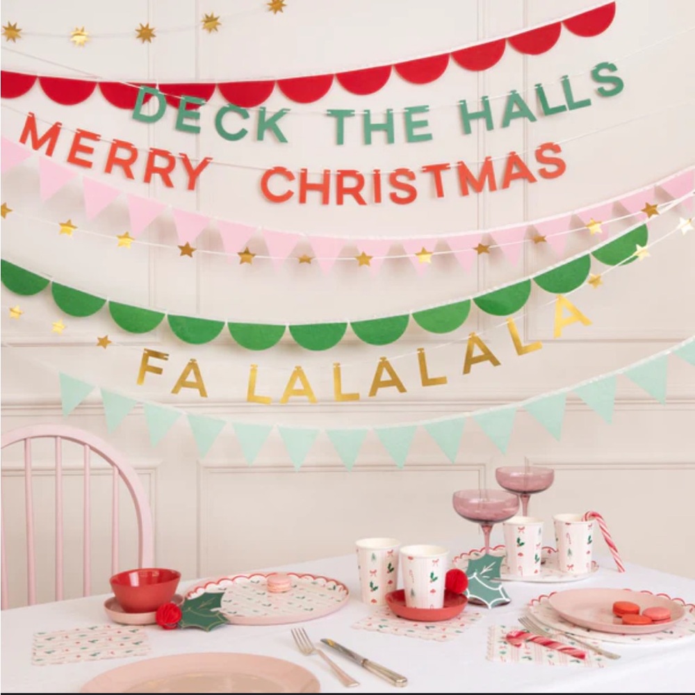 ❤️… Meri Meri Christmas Garlands - Red, Green, Pink